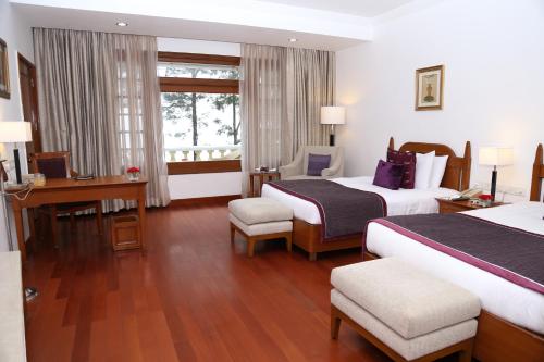 Guestroom, Jaypee Residency Manor in Mussoorie Guestroom, Jaypee Residency Manor in Mussoorie