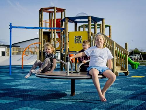 Hokitika's Kiwi Holiday Park and Motels in Hokitika Hokitika's Kiwi Holiday Park and Motels in Hokitika