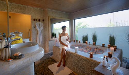 ג'קוזי, Barahi Jungle Lodge in צ'יטוואן ג'קוזי, Barahi Jungle Lodge in צ'יטוואן