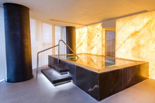 Удобства, Maritim Hotel Plaza Tirana in Тирана Удобства, Maritim Hotel Plaza Tirana in Тирана