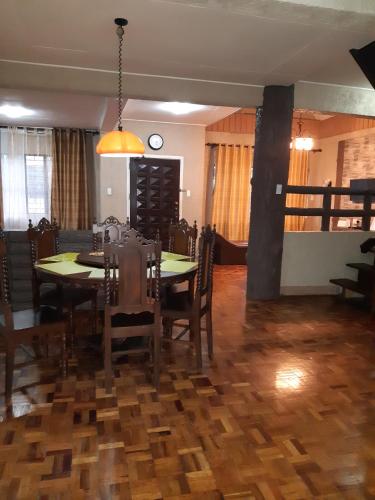 Zya 3BR A-House in Loakan Zya 3BR A-House in Loakan