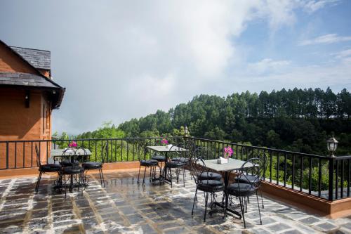 발코니/테라스, 호텔 뎁체 (Hotel Depche) in 반디푸르 발코니/테라스, 호텔 뎁체 (Hotel Depche) in 반디푸르
