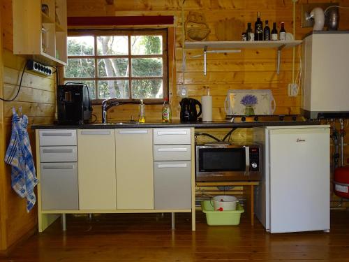 Kitchen, B&B Zeijen in Zeijen Kitchen, B&B Zeijen in Zeijen