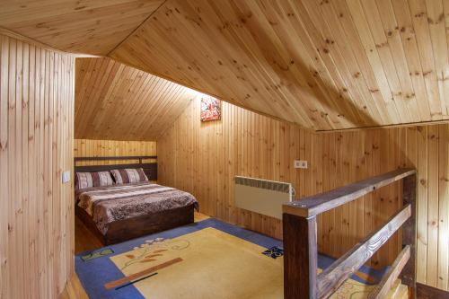 Дом с сауной и басейном на Теремках (Дом с саунои и басеином на Теремках) in Hatne Дом с сауной и басейном на Теремках (Дом с саунои и басеином на Теремках) in Hatne