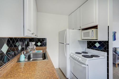 Cocina, Sea Garden by the Sea in Lauderdale-by-the-Sea Cocina, Sea Garden by the Sea in Lauderdale-by-the-Sea