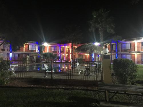 外部景觀, Knights Inn San Antonio near Frost Bank Center in 聖安東尼奧國際機場 外部景觀, Knights Inn San Antonio near Frost Bank Center in 聖安東尼奧國際機場