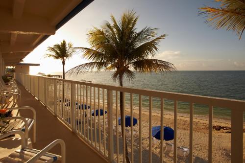 Balcony/terrace, Glunz Ocean Beach Hotel and Resort in Marathon (FL) Balcony/terrace, Glunz Ocean Beach Hotel and Resort in Marathon (FL)