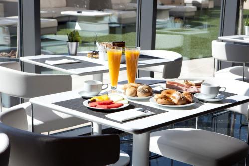 This photo about Hotel Maydrit Airport shared on HyHotel.com