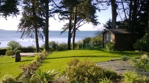 Hôtel Maison 4 pièces (Réf 061) avec un belle vue sur l'océan environnement boisée
