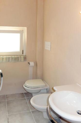 Casa La Bella Adormentata 200S in Castilenti Casa La Bella Adormentata 200S in Castilenti