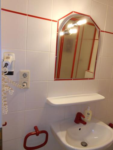 This photo about Hotel-Restaurant Dalmatia shared on HyHotel.com