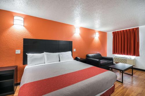 This photo about Motel 6 Houston- Brookhollow shared on HyHotel.com