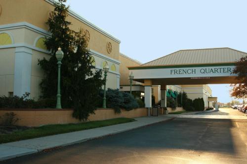 This photo about Holiday Inn Perrysburg French Quarter shared on HyHotel.com