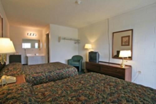 This photo about Lake Anna Lodge shared on HyHotel.com