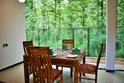 Ресторан, Forest Edge Safari Villa in Удавалаве Ресторан, Forest Edge Safari Villa in Удавалаве