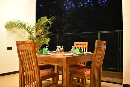 Ресторан, Forest Edge Safari Villa in Удавалаве Ресторан, Forest Edge Safari Villa in Удавалаве