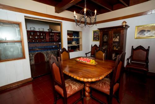 Casa de Piedra Escazu in San Antonio Casa de Piedra Escazu in San Antonio