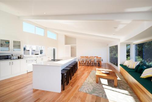 Facilities, Waiheke Island Vineyard Holiday Houses in Waiheke Island Facilities, Waiheke Island Vineyard Holiday Houses in Waiheke Island