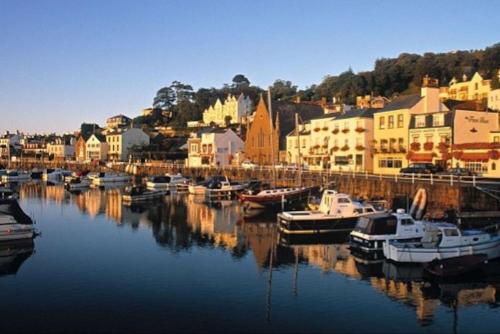 Fabulous Apartment in Historic House in St Aubin in Saint Aubin Fabulous Apartment in Historic House in St Aubin in Saint Aubin