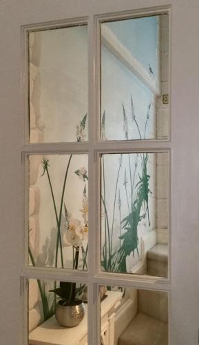 Fabulous Apartment in Historic House in St Aubin in סנט אובין Fabulous Apartment in Historic House in St Aubin in סנט אובין