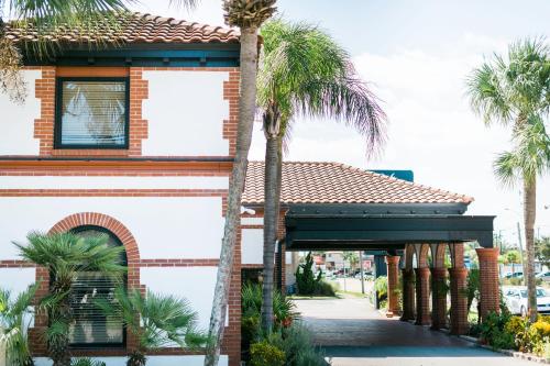 Ulaz, The Flagler Inn in St. Augustine (FL) Ulaz, The Flagler Inn in St. Augustine (FL)