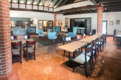 Pub/lounge, The Flagler Inn in St. Augustine (FL) Pub/lounge, The Flagler Inn in St. Augustine (FL)