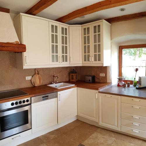 Küche, Kleines Häuschen im Grünen (Kleines Hauschen im Grunen) in Monheim Küche, Kleines Häuschen im Grünen (Kleines Hauschen im Grunen) in Monheim