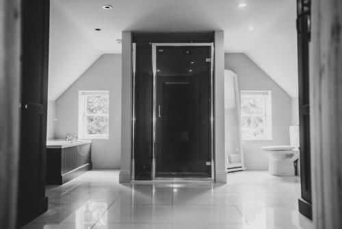 Baño, B&Bat no3 in Market Bosworth Baño, B&Bat no3 in Market Bosworth