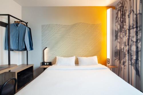 B&B HOTEL Paris Porte des Lilas in Le Pre-Saint-Gervais B&B HOTEL Paris Porte des Lilas in Le Pre-Saint-Gervais