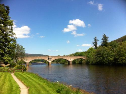 Kilátás, Alexandra Hotel in Ballater Kilátás, Alexandra Hotel in Ballater