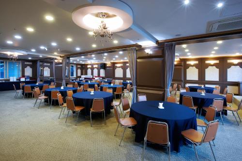 Banquet hall, Dome Hotel Geoje in Geoje-si Banquet hall, Dome Hotel Geoje in Geoje-si