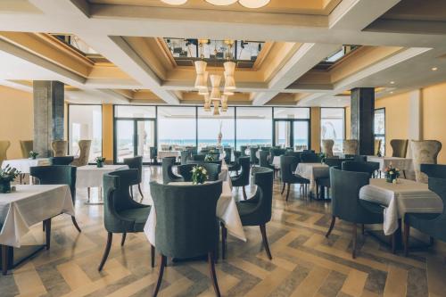 Pub/Lounge, Iberostar Selection Kuriat Palace in Monastir Pub/Lounge, Iberostar Selection Kuriat Palace in Monastir