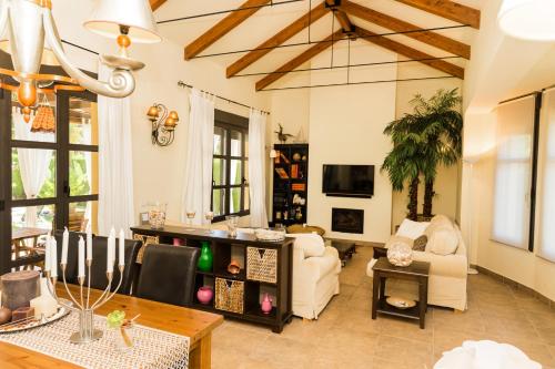 Pub/Lounge, Villa Abaesko by Rock Rentals in La Mandarina Pub/Lounge, Villa Abaesko by Rock Rentals in La Mandarina