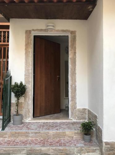 Entrance, Chalet del Centro in Capodimonte Entrance, Chalet del Centro in Capodimonte