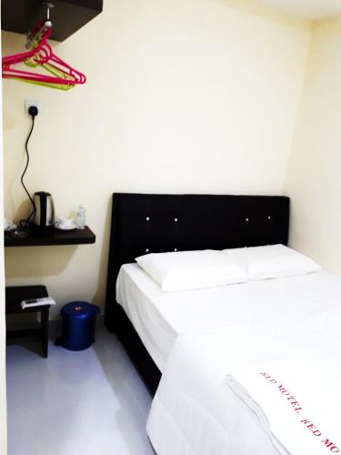 ريد موتل (Red Motel) in نيبون تيبال ريد موتل (Red Motel) in نيبون تيبال