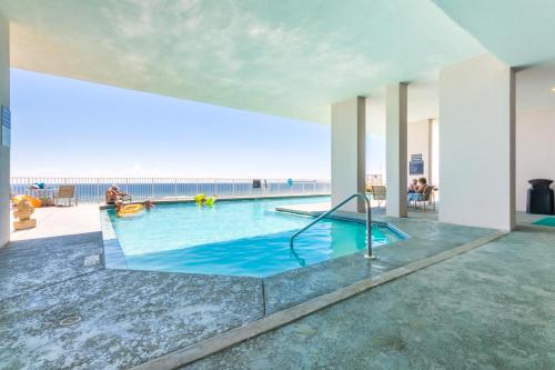 Swimming pool, Windemere Beachfront Unit 1006 in Perdido Key (FL) Swimming pool, Windemere Beachfront Unit 1006 in Perdido Key (FL)
