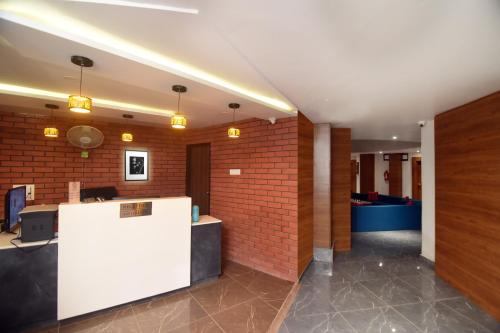 Előcsarnok, HOTEL RAJPATHINN in Mehsana Előcsarnok, HOTEL RAJPATHINN in Mehsana