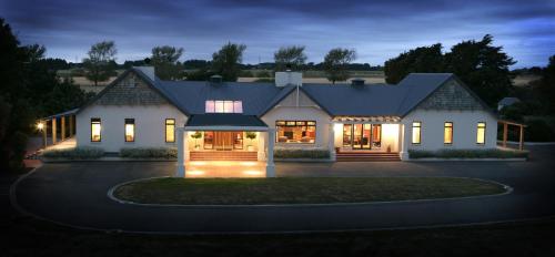 Vista exterior, Hiwinui Country Estate in Palmerston North Vista exterior, Hiwinui Country Estate in Palmerston North