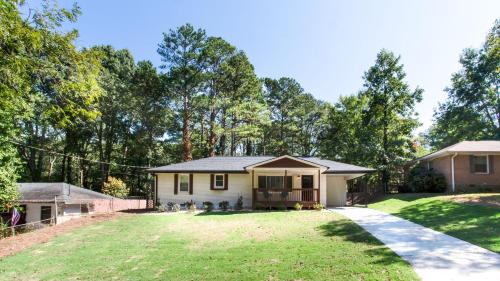 Exterior view, Lavish Living - 8 mins from Braves Stadium w/King in Smyrna (GA) Exterior view, Lavish Living - 8 mins from Braves Stadium w/King in Smyrna (GA)