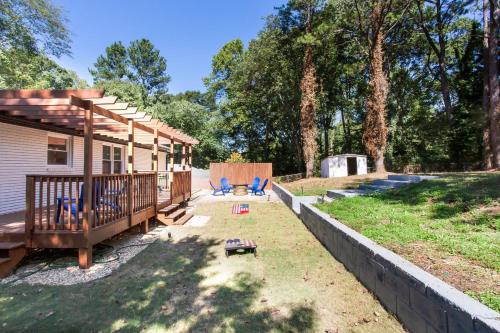 Lavish Living - 8 mins from Braves Stadium w/King in Smyrna (GA) Lavish Living - 8 mins from Braves Stadium w/King in Smyrna (GA)