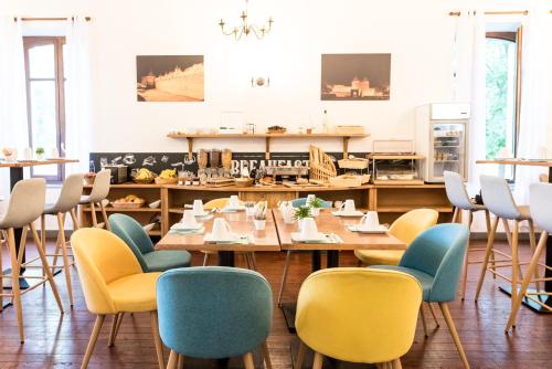 Comida y bebida, Cerise Carcassonne Sud in Carcassonne City Center Comida y bebida, Cerise Carcassonne Sud in Carcassonne City Center