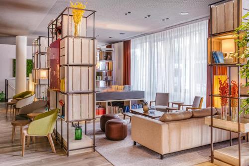 Előcsarnok, IntercityHotel Nürnberg in Nürnberg Előcsarnok, IntercityHotel Nürnberg in Nürnberg