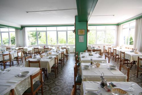 Étterem, Hotel Cesare in Giulianova Étterem, Hotel Cesare in Giulianova
