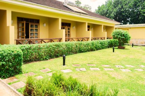 Jardin, Mountains Of The Moon Hotel in Fort Portal Jardin, Mountains Of The Moon Hotel in Fort Portal
