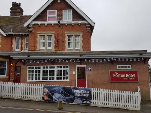 Hotel Porton Hotel and Restaurant