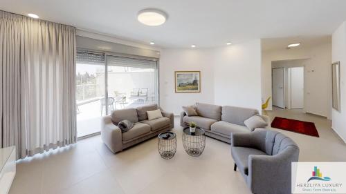 Herzliya Luxury On The Park in Центр міста Герцлія Herzliya Luxury On The Park in Центр міста Герцлія