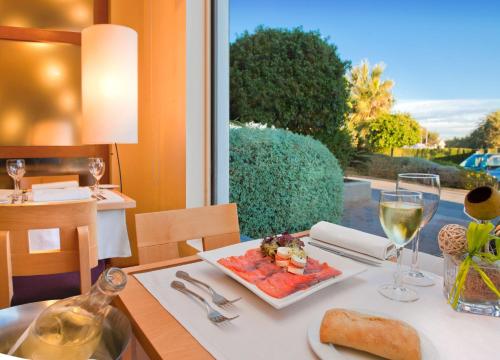 Restaurante, Flag Hotel Valencia Florazar in Valencia Restaurante, Flag Hotel Valencia Florazar in Valencia