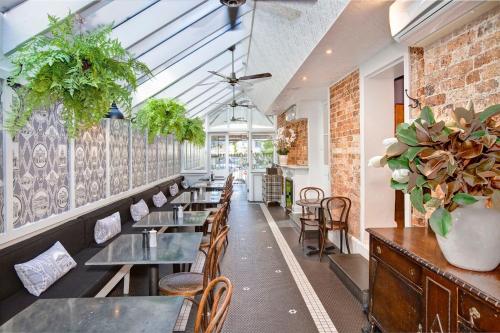 ห้องอาหาร, ฮักเฮนเดน บูทิก โฮเทล (Hughenden Boutique Hotel) in แพดดิงตัน ห้องอาหาร, ฮักเฮนเดน บูทิก โฮเทล (Hughenden Boutique Hotel) in แพดดิงตัน