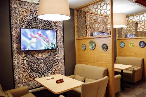 Restaurant, Altyn Shatyr Hotel and Restaurant in Aksay Restaurant, Altyn Shatyr Hotel and Restaurant in Aksay