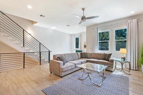 Mid City Fully Furnished Townhouse